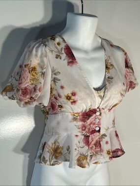 Triple Seven SZ M Vintage Rose Print Top Romantic Coquette Fairy Cottage Y2K